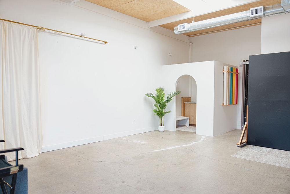 Spark-Costa-Mesa-Photo-Studio-1